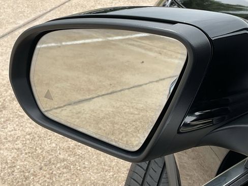 Used 2025 Mercedes-Benz GLA 250 image 11
