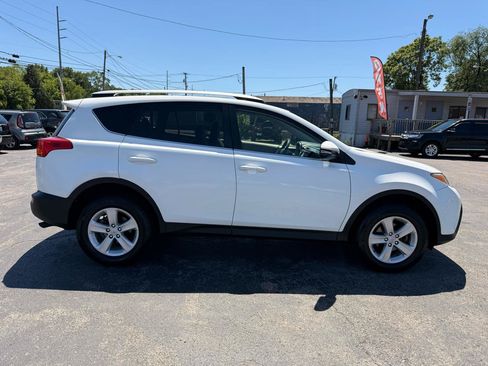 Used 2013 Toyota RAV4 XLE AWD/4WD image 9