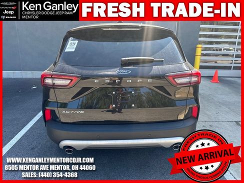 Used 2023 Ford Escape Active w/ Tech Pack #2 FWD image 9