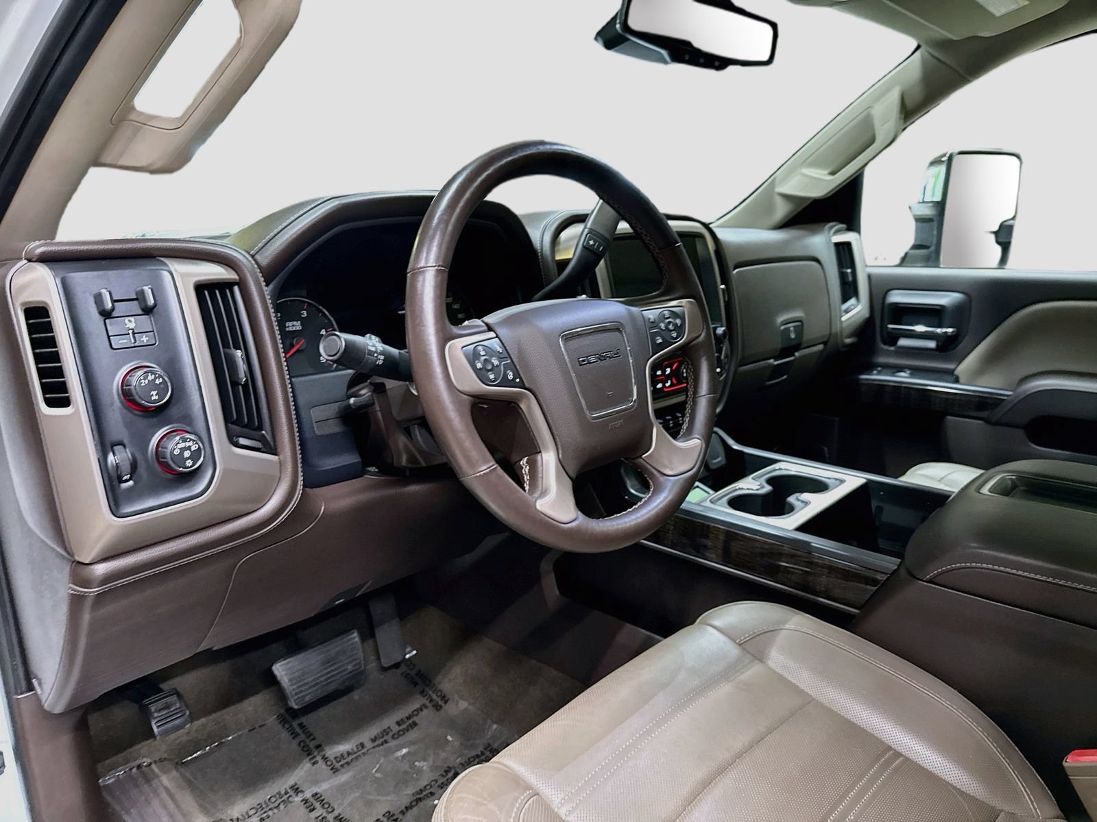Used 2015 GMC Sierra 3500 Denali AWD/4WD image 9