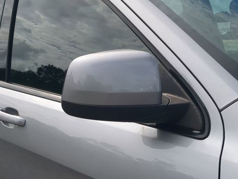 Used 2021 Jeep Grand Cherokee Laredo X image 10