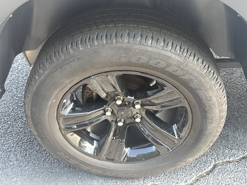 Used 2024 RAM 1500 Warlock AWD/4WD image 17
