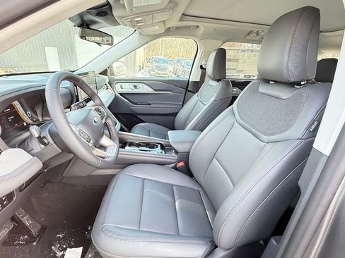 New 2026 Ford Explorer Active w/ Active Comfort Package image 9