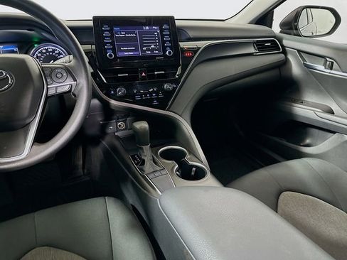 Used 2022 Toyota Camry LE image 23