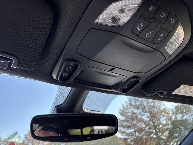 Used 2026 Chrysler Pacifica Limited FWD image 44