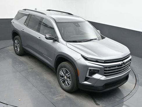 New 2026 Chevrolet Traverse LT w/ Driver Confidence Package image 29