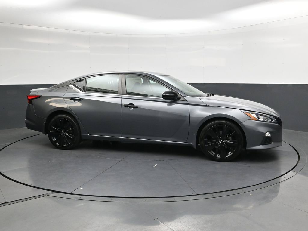 Used 2020 Nissan Altima 2.5 SR w/ Premium Package AWD/4WD image 4