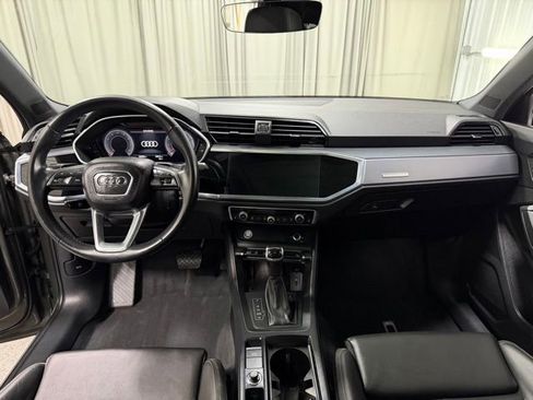 Used 2020 Audi Q3 2.0T Premium Plus w/ Premium Plus Package AWD/4WD image 13