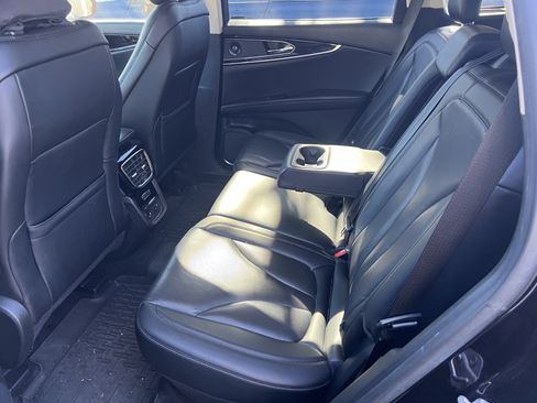 Certified 2022 Lincoln Nautilus Reserve w/ Equipment Group 201A image 19