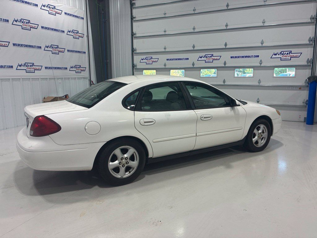 Used 2002 Ford Taurus SE FWD image 5