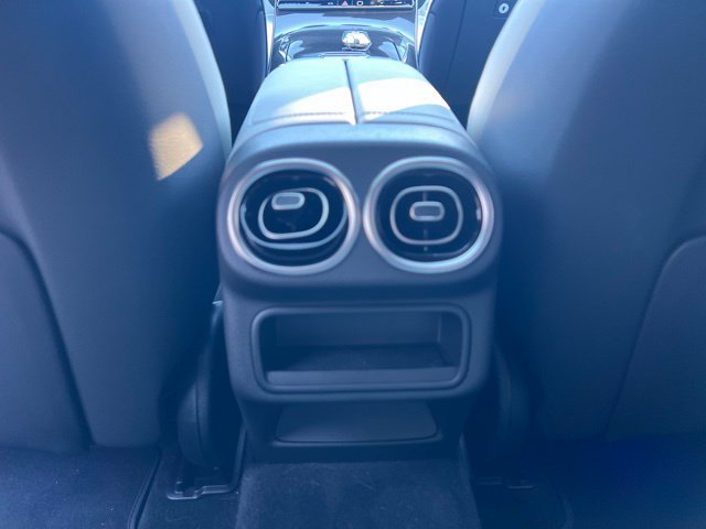 Used 2026 Mercedes-Benz GLC 300 4MATIC image 19