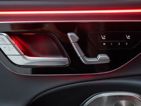 New 2026 Mercedes-Benz E 53 AMG e 4MATIC Sedan image 19