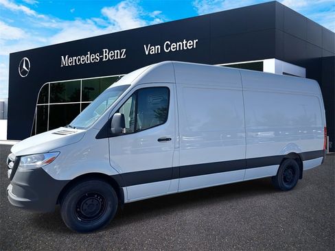 New 2025 Mercedes-Benz Sprinter 2500 image 6