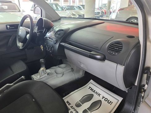 Used 2000 Volkswagen Beetle GL image 13