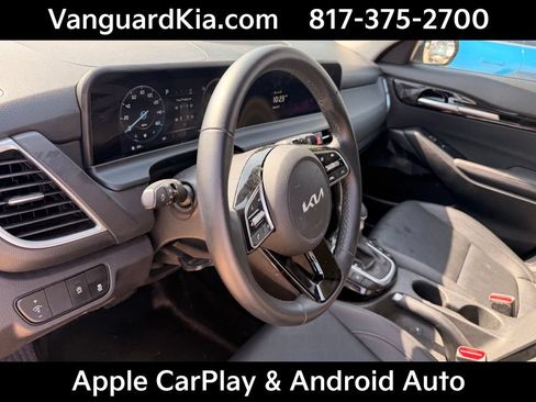 Certified 2026 Kia Seltos EX FWD image 14