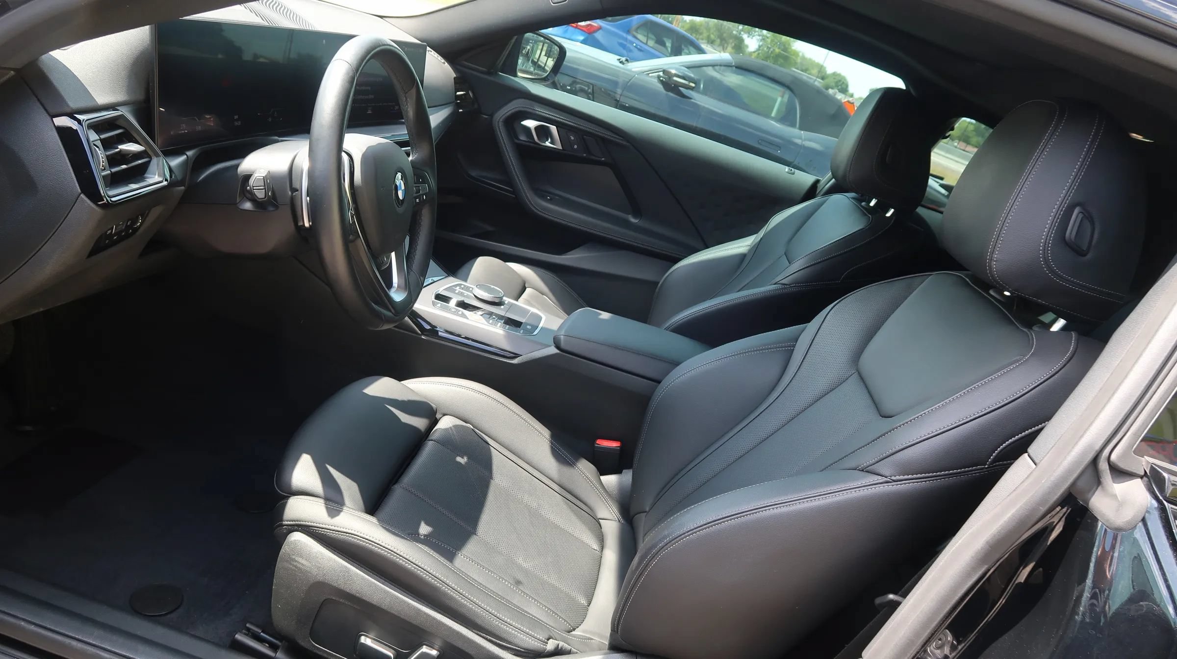 Used 2024 BMW 230i Coupe w/ Convenience Package RWD image 17