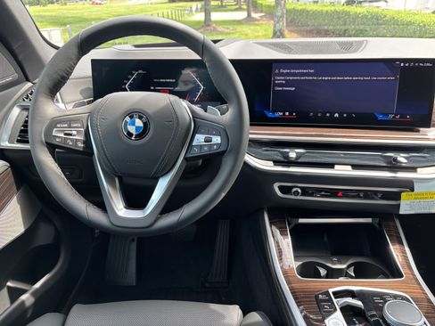 Used 2026 BMW X5 sDrive40i w/ Premium Package RWD image 19