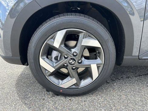 New 2026 Hyundai Venue SEL FWD image 38