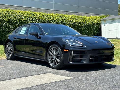 New 2025 Porsche Panamera 4 AWD/4WD image 10