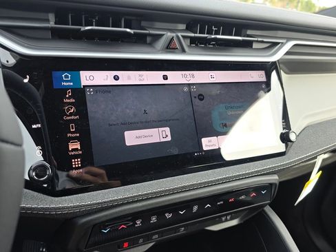 New 2026 Jeep Cherokee Laredo image 15