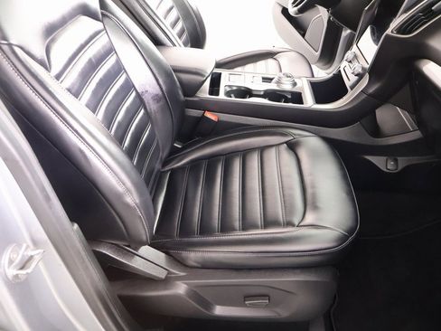 Used 2024 Ford Edge SEL image 13