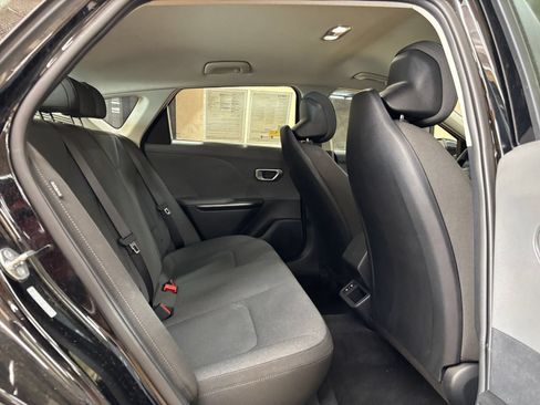Used 2025 Kia K4 FWD image 24