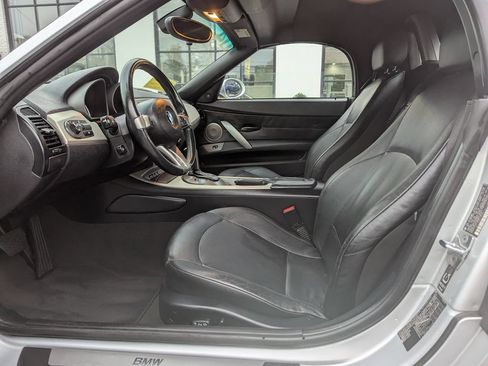 Used 2004 BMW Z4 3.0i RWD image 12