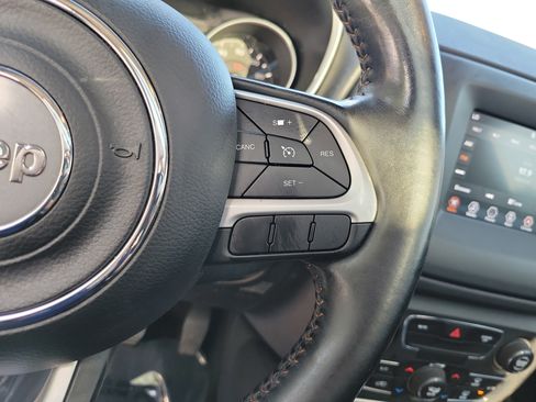 Used 2019 Jeep Compass Latitude w/ Cold Weather Group AWD/4WD image 24