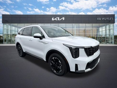 Certified 2025 Kia Sorento S w/ Panoramic Sunroof Package FWD image 1