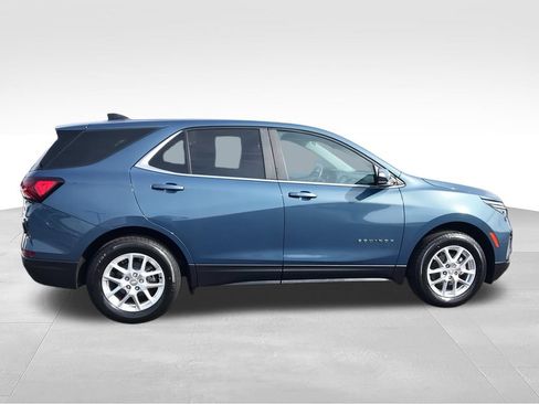 Used 2024 Chevrolet Equinox LT AWD/4WD image 9