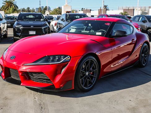 Used 2024 Toyota Supra 3.0 image 3
