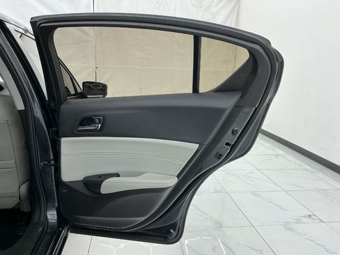 Used 2016 Acura ILX FWD image 25