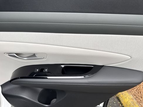 New 2026 Hyundai Tucson Limited FWD image 16