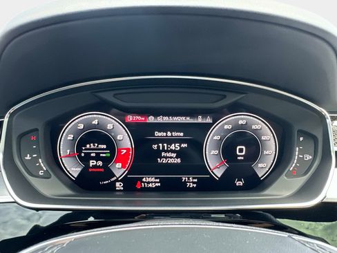 Used 2025 Audi S8 image 31