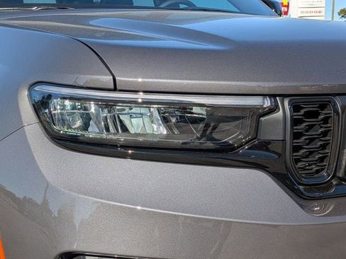 New 2025 Jeep Grand Cherokee Limited w/ Black Appearance Package RWD image 10
