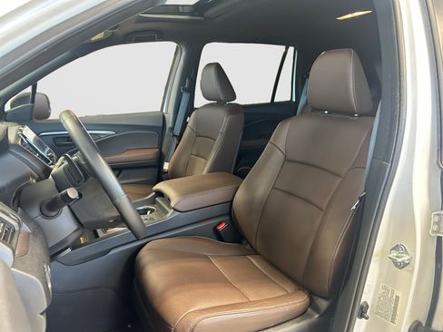 Used 2024 Honda Passport EX-L image 11