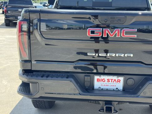 Used 2025 GMC Sierra 2500 AT4 AWD/4WD image 12
