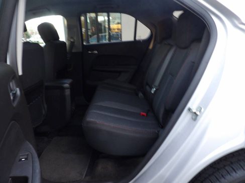 Used 2010 Chevrolet Equinox LT image 8