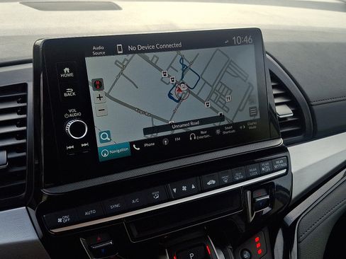 Certified 2025 Honda Odyssey Touring image 16