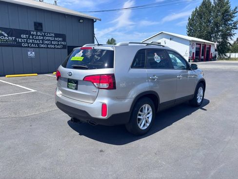 Used 2015 Kia Sorento LX FWD image 7