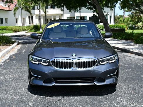 Used 2020 BMW 330i Sedan w/ Premium Package image 9