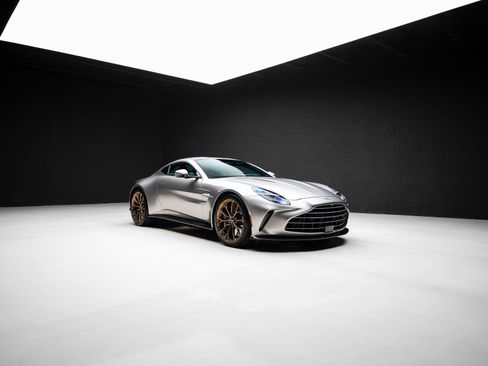 Used 2025 Aston Martin V8 Vantage Coupe RWD image 79