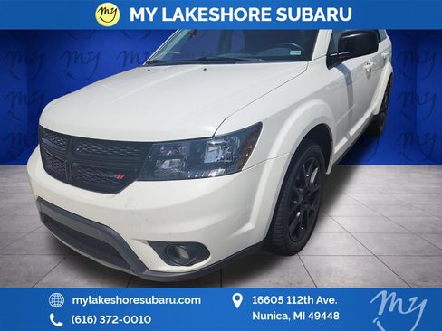 Used 2019 Dodge Journey SE w/ Blacktop Package FWD image 3