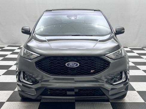 Used 2019 Ford Edge ST w/ Cold Weather Package AWD/4WD image 3