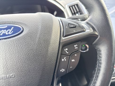 Used 2021 Ford Edge Titanium w/ Equipment Group 301A AWD/4WD image 18