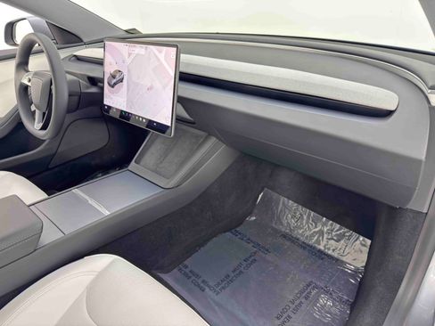 Used 2024 Tesla Model 3 Long Range image 16