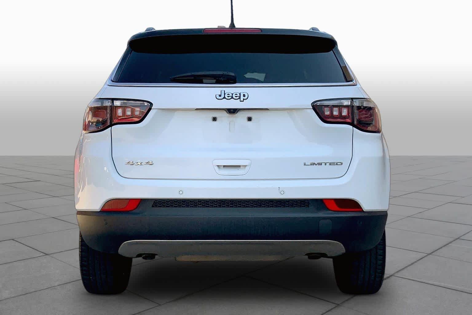 Used 2024 Jeep Compass Limited AWD/4WD image 5