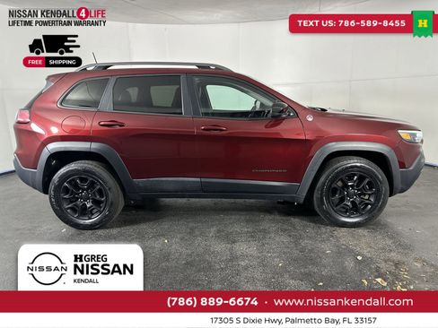 Used 2020 Jeep Cherokee Trailhawk w/ Cold Weather Group image 13