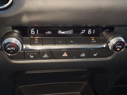 Used 2023 MAZDA CX-30 AWD 2.5 S w/ Premium Package image 12