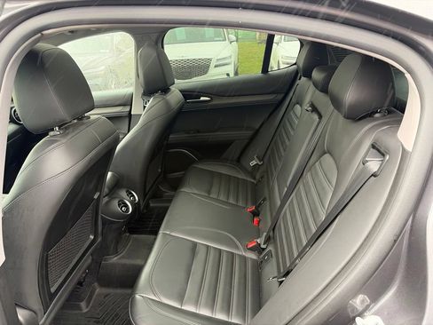 Used 2018 Alfa Romeo Stelvio Ti Lusso AWD/4WD image 19